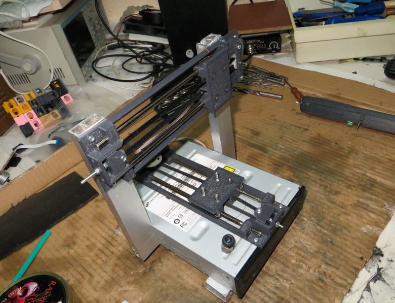 CNC_laser_DVD_3.JPG