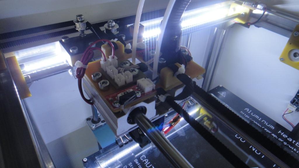 Рождение 2-х цветного 3D принтера
